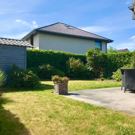 Ter Zwaanhoek Holiday home